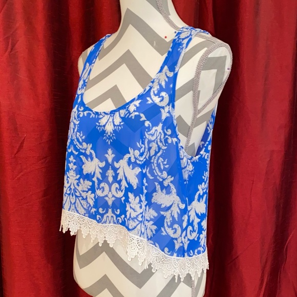 Show Me Your MuMu Tank Crop Top - Picture 4 of 4